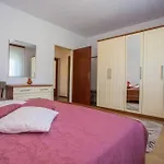 Garden View Apartment In Porec For 2 - 3 Persons
